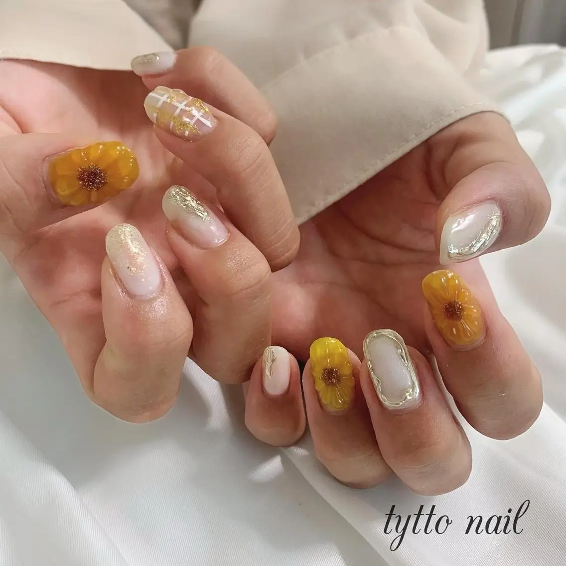 ネイル フラワーネイル キラキラネイル 韓国ネイル マグネットネイル ミラーネイル ハンドネイル tytto nail ❤︎‪‪eri‪‪のネイルデザイン