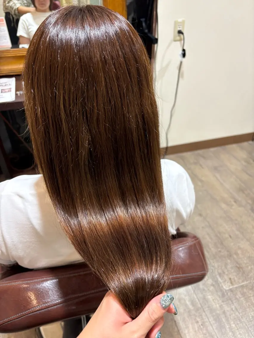 ロング 宇井 沙世子のヘアスタイル