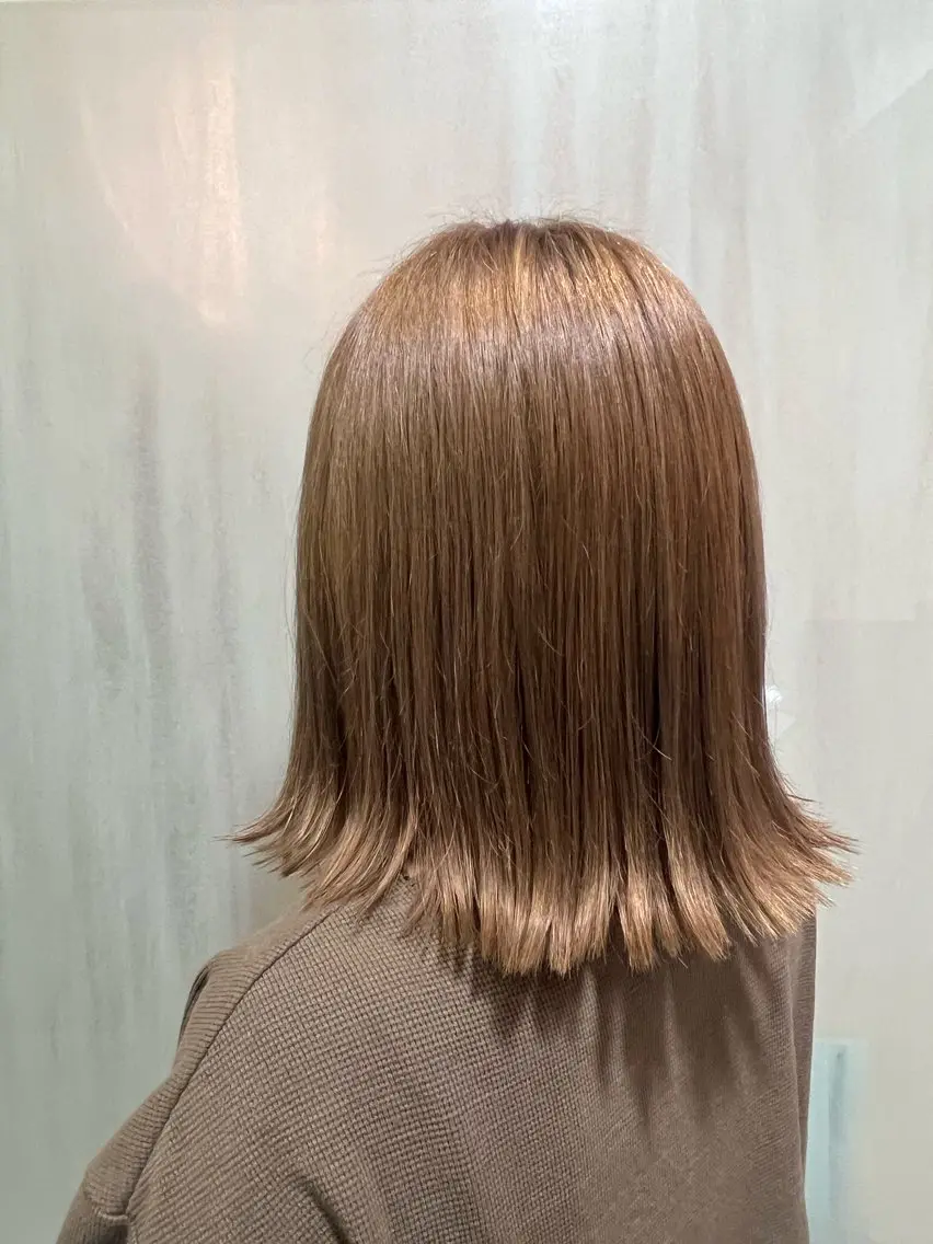 ミディアム カラー ベージュカラー ミルクティーベージュ 和田 真由子のヘアスタイル