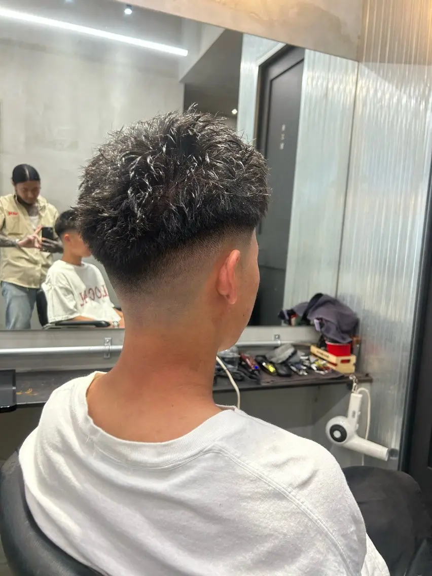 ショート メンズ フェードカット メンズショート ショートヘア カット 【明大前フェード/ メンズパーマ/岳】のヘアスタイル