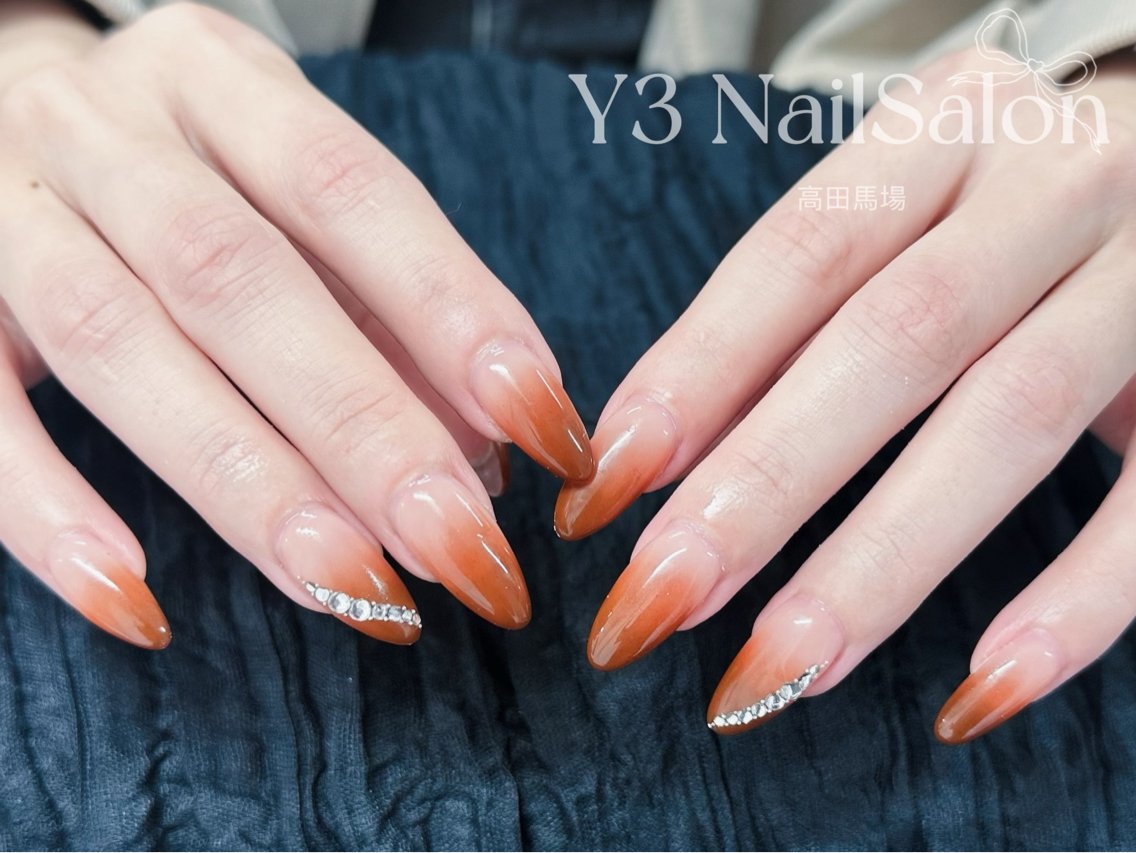 ネイル ブラウン 長さ出し グラデーション キラキラネイル ラメ(グリッター) ハンドネイル Y3 NailSalonのネイルデザイン