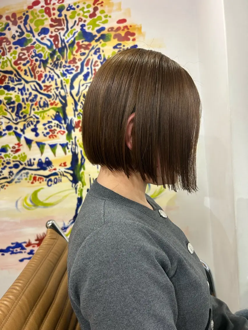 ショート 切りっぱなしボブ ボブ ヘアカラー 🤎指名No.1原宿 表参道coii日向花のヘアスタイル