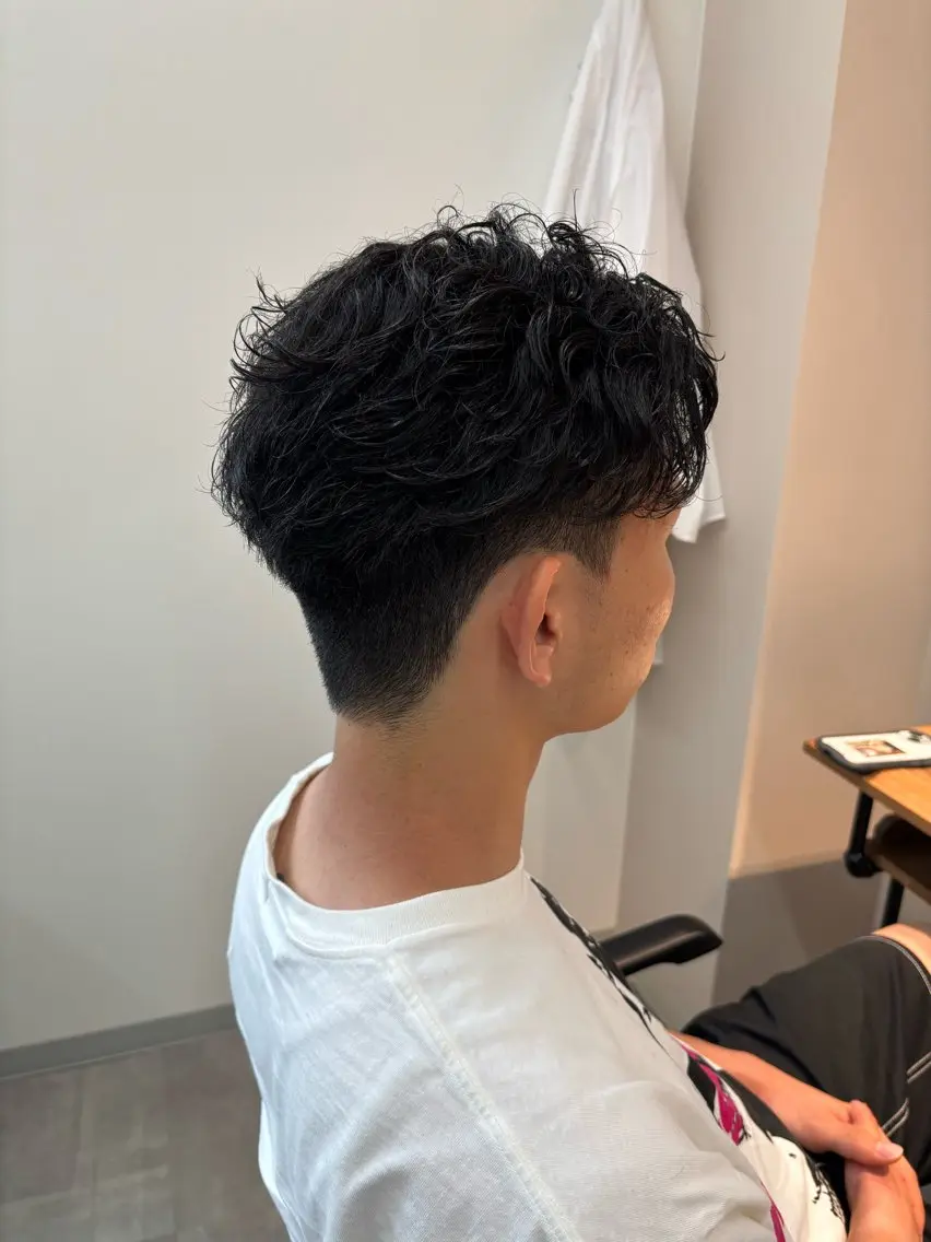 パーマ メンズ フェザーパーマ メンズパーマ 保立フェザーパーマ 大人メンズヘア船橋駅のヘアスタイル