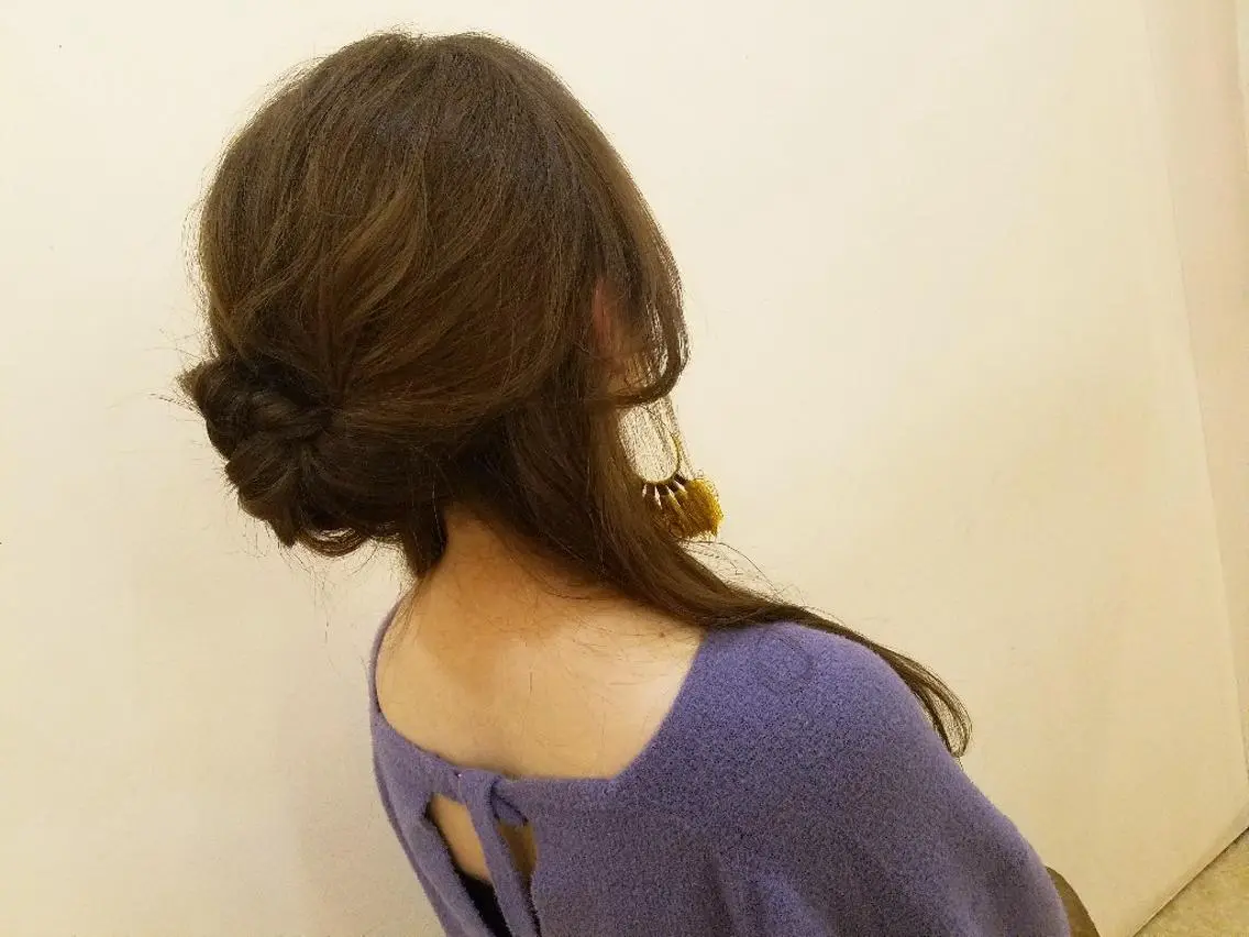 ヘアアレンジ ロング 簡単アレンジ 美谷添（ミヤゾエ） まどか大人ヘアサロンのヘアスタイル