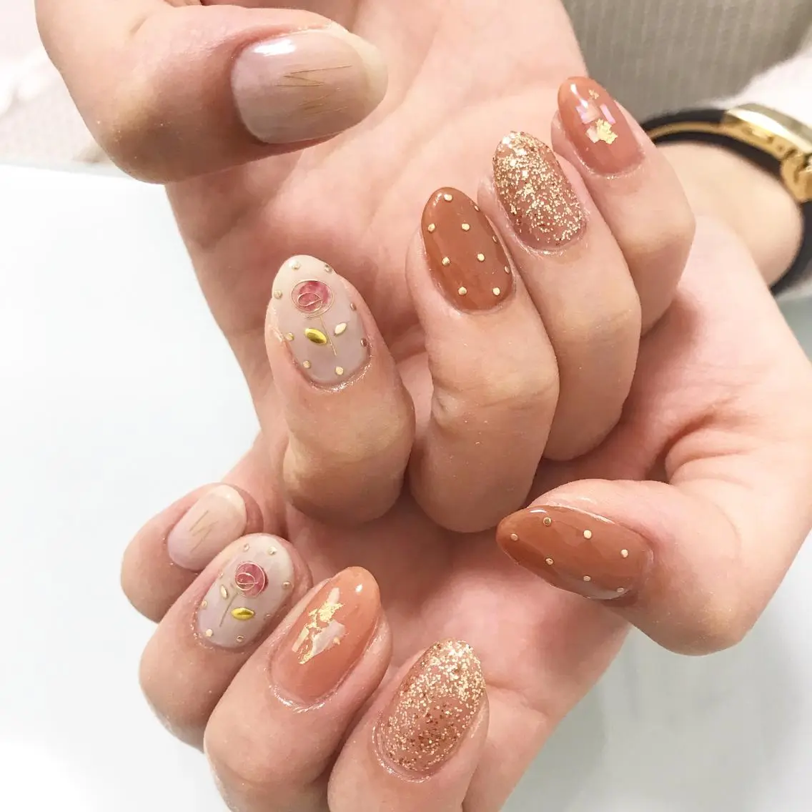 ネイル 板垣 綾乃のネイルデザイン