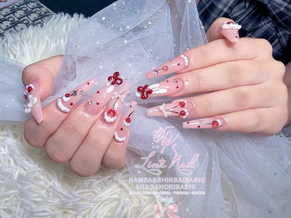 ロング Linanail Nambaのネイルデザイン