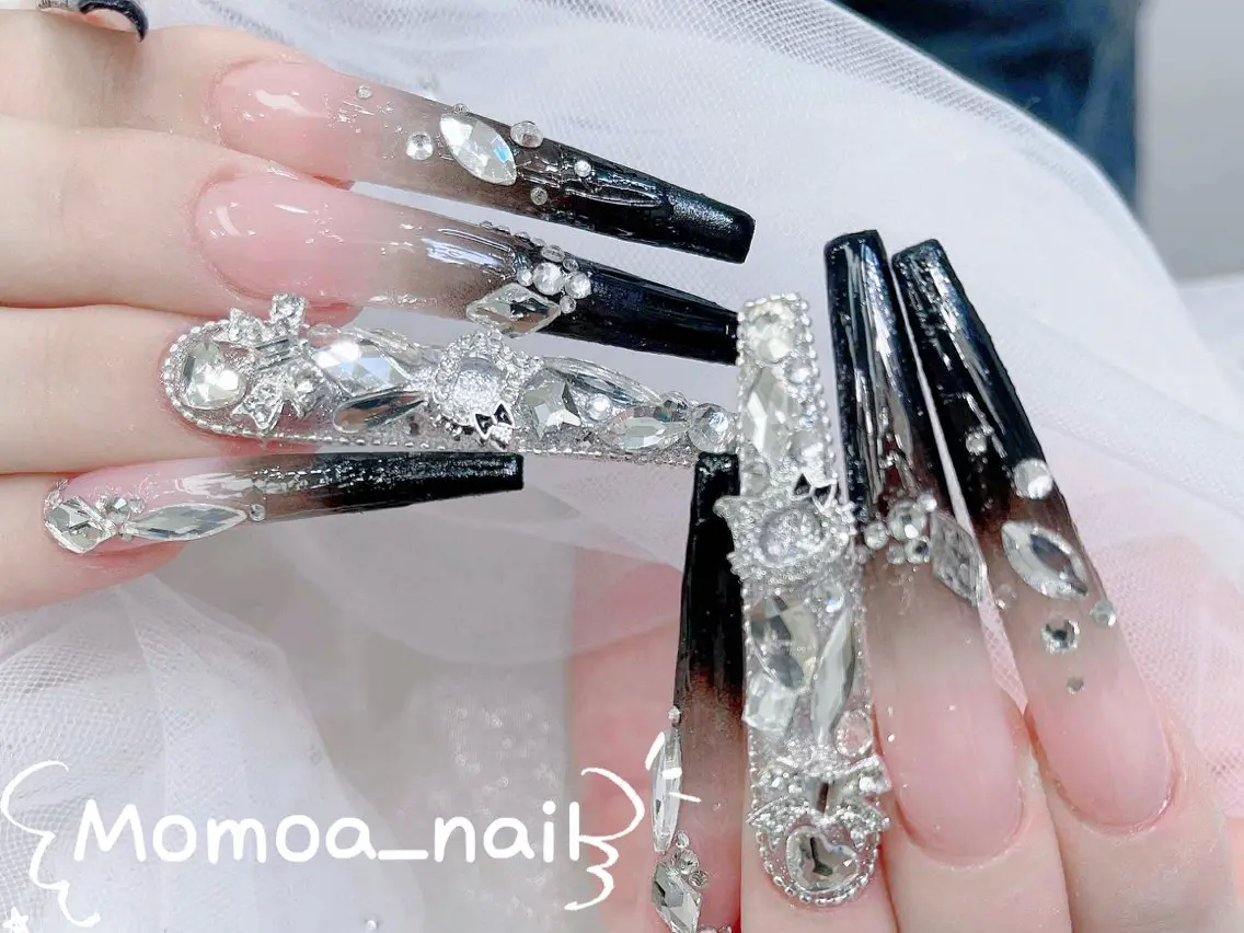 ネイル 成人式 ロングネイル マグネットネイル 大理石ネイル(マーブル) リボン ハンドネイル MoMoA Nail ネイル長さ出し専門店のネイルデザイン