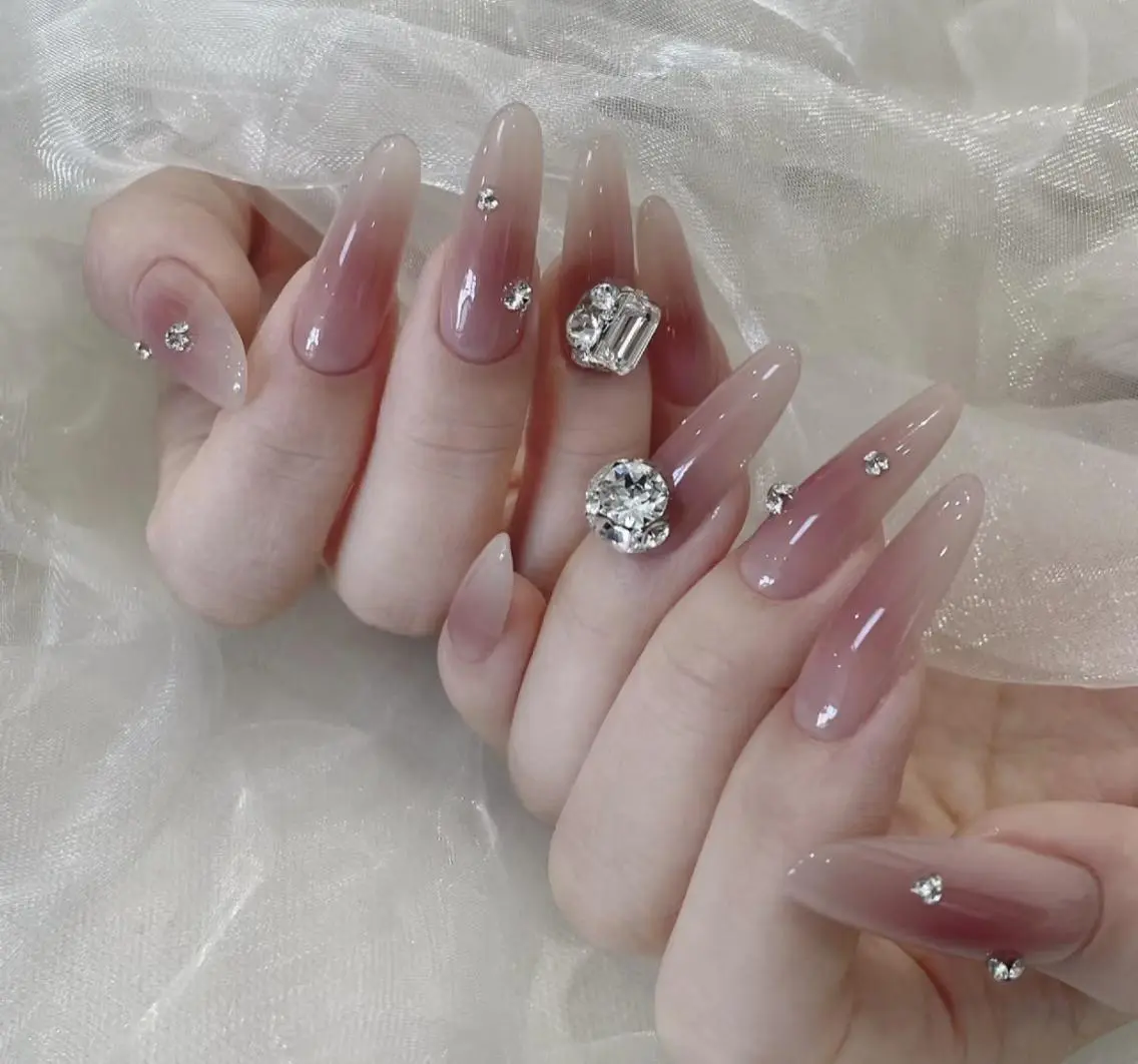 ネイル ハンドネイル ハンドケア 🍑 momo_nailのネイルデザイン