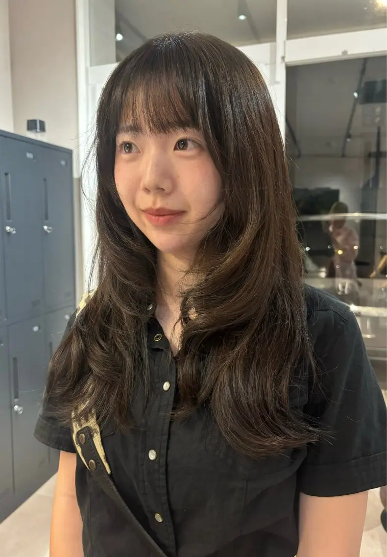 ロング ハイレイヤー レイヤーカット カット 山本 真生のヘアスタイル