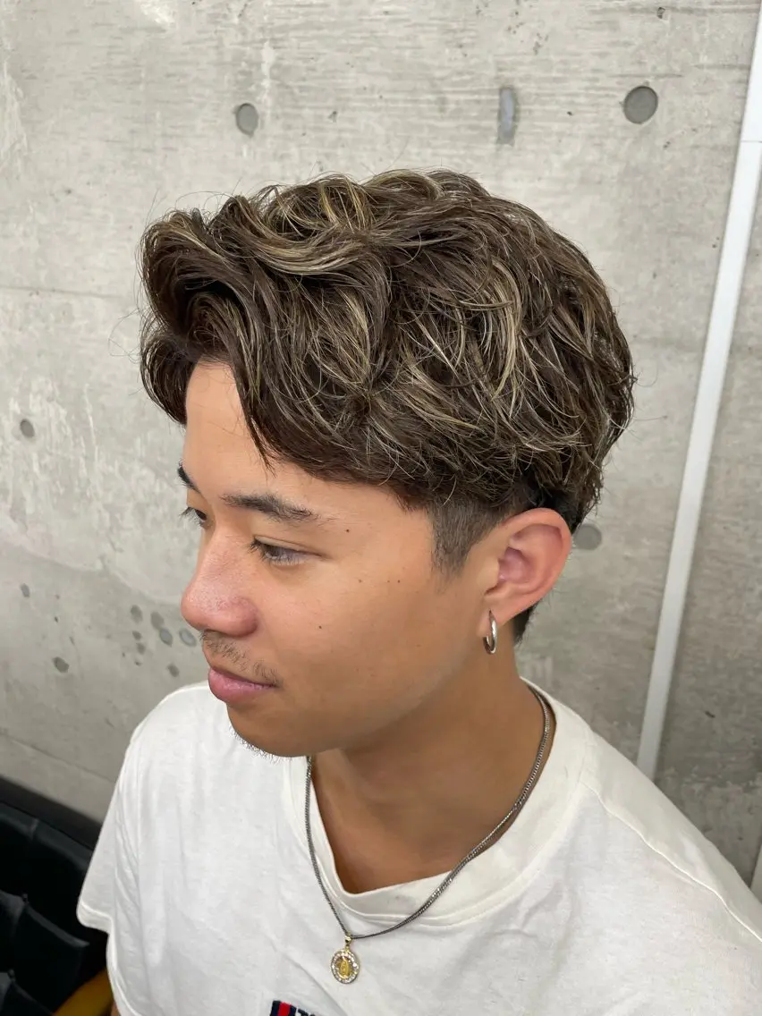 カラー パーマ メンズ アップバング メンズメッシュ メッシュ カット ヘアカラー パーマ RITSUKI横浜 メンズ特化😎のヘアスタイル