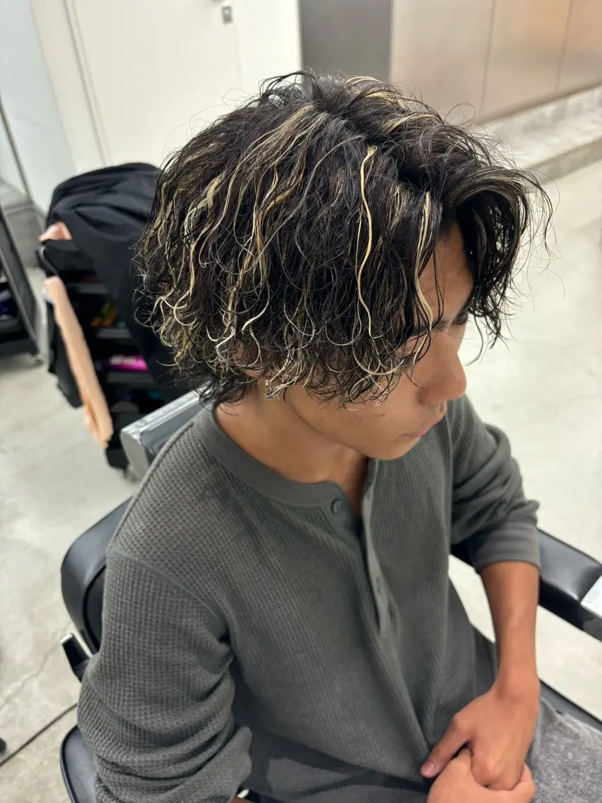 カラー パーマ メンズ ヘアカラー 土岐/メンズ専門 パーマ特化美容師🌀のヘアスタイル