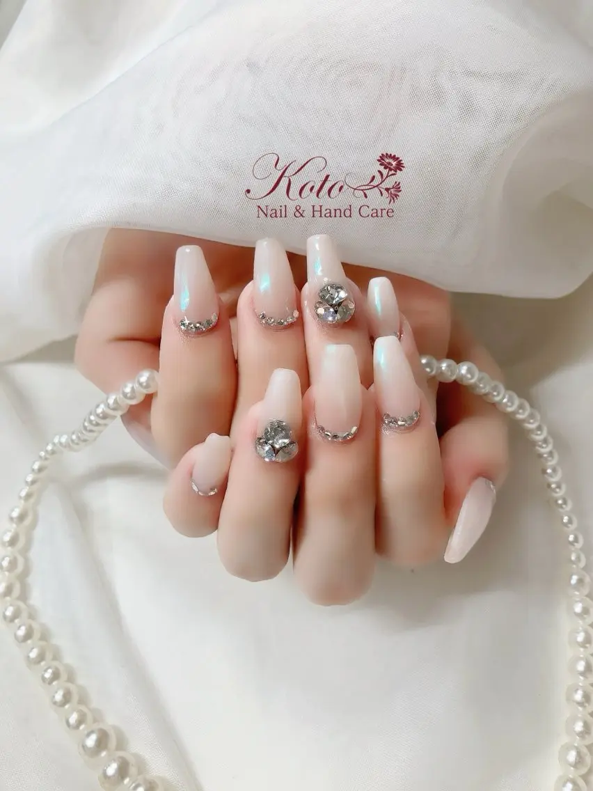 ネイル 長さ出し ジェルネイル 持ち込み ニュアンスネイル 赤色 ハンドネイル Nail Salon KOTOのネイルデザイン