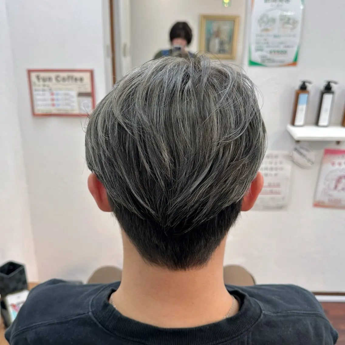 カラー メンズ ヘアカラー 三原 友美のヘアスタイル