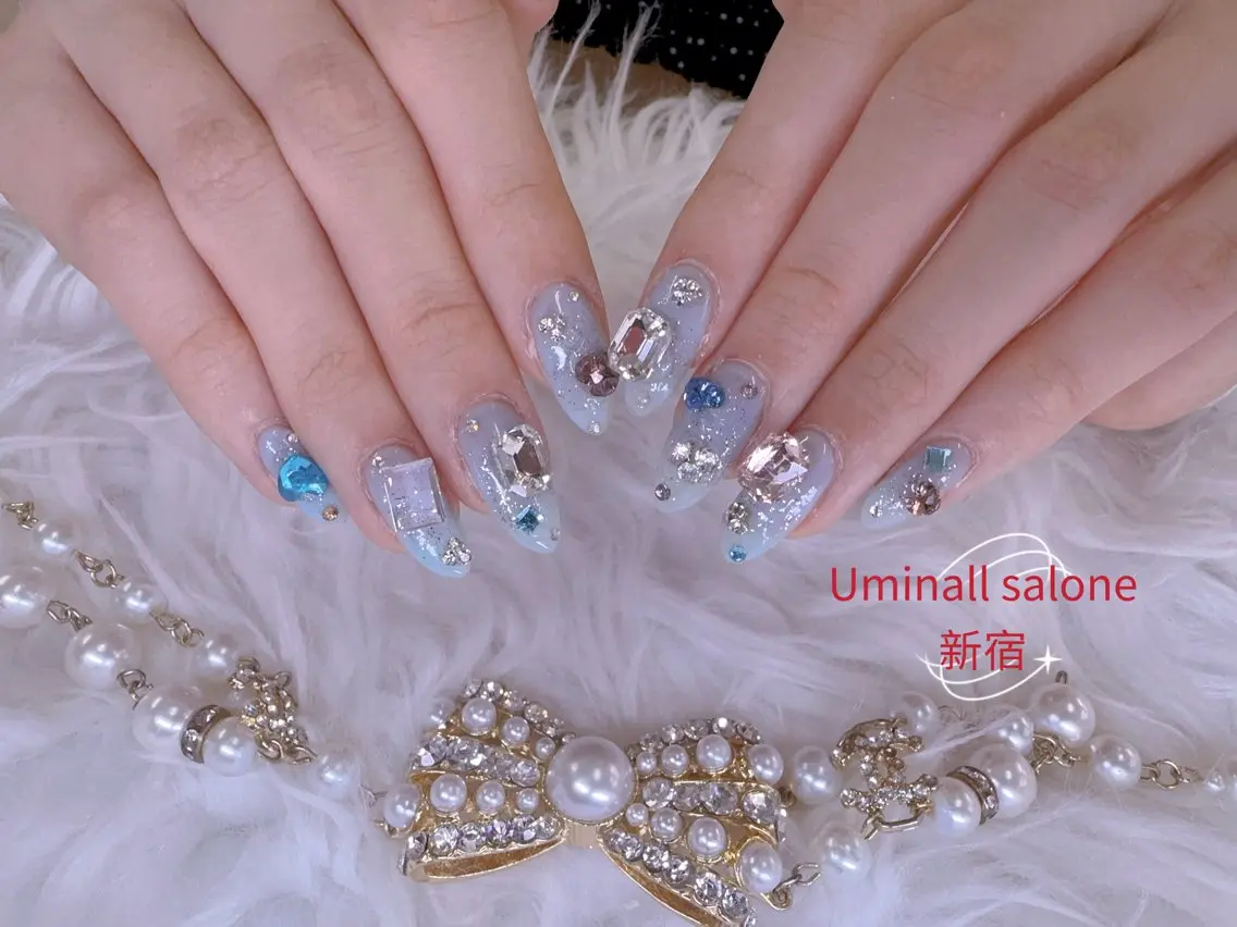 ネイル UMI ネイルサロン新宿🎀のネイルデザイン