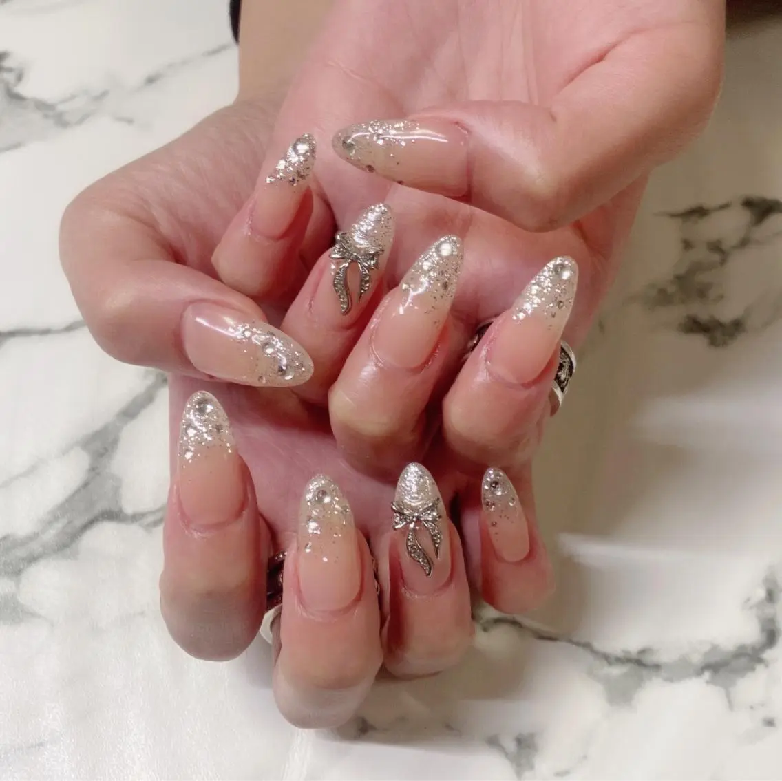 ロング カラー ネイル 長さ出し Q Free nailsのネイルデザイン