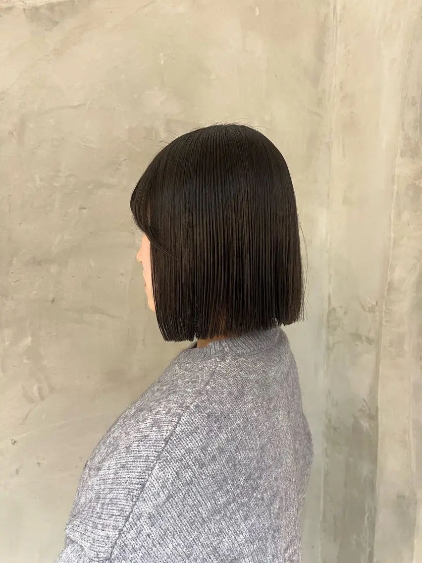 ミディアム 切りっぱなしボブ ボブ カット トリートメント 切りっぱなしボブ/ 艶カラー/綾莉のヘアスタイル