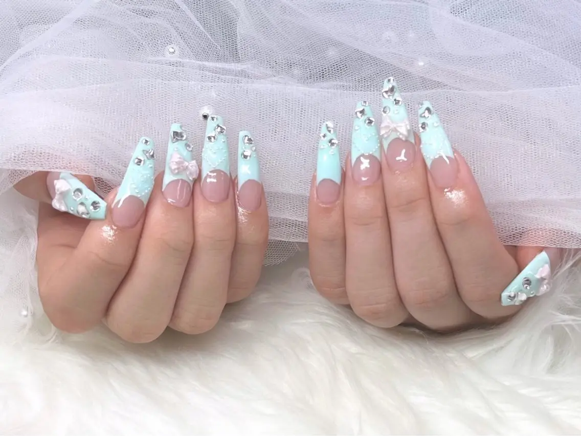 ネイル リボン ハンドネイル Nailsalon Sis Linkのネイルデザイン