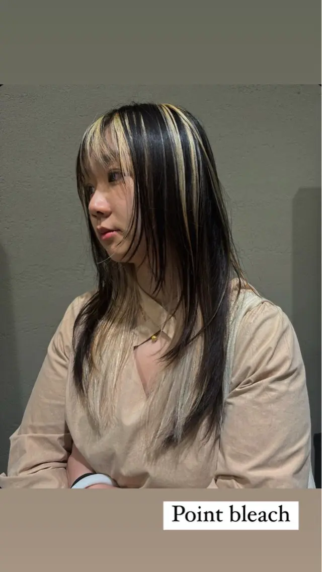 セミロング カラー ブリーチ 顔周りカット ヘアカラー Konatsuメンズ /特殊ヘア/パーマのヘアスタイル