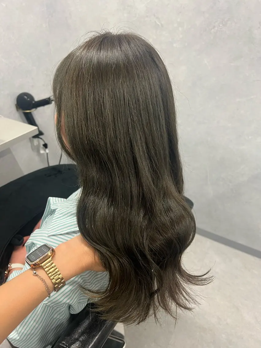 ロング トリートメント ヘアカラー トリートメント 石津 優菜のヘアスタイル