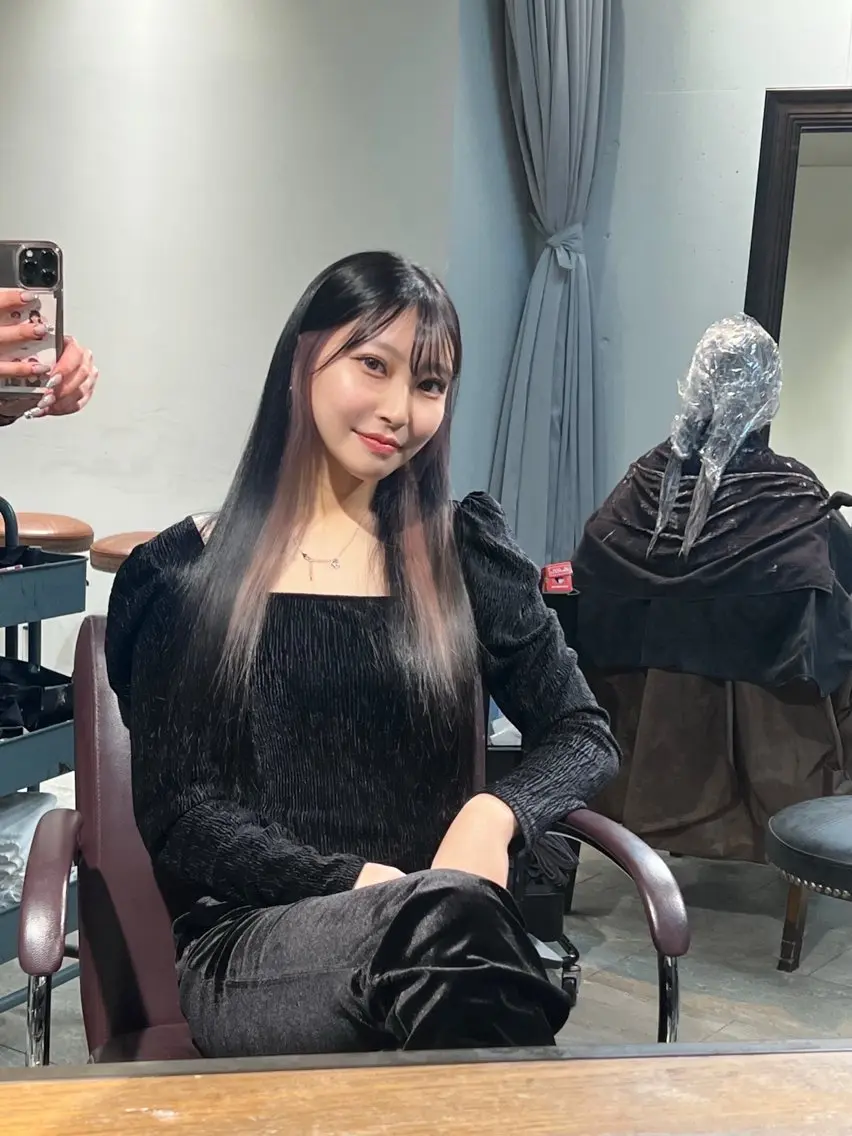 ロング カラー ヘアカラー トリートメント ヘアセット 🎀ハイトーン・艶 カラー HANA🎀のヘアスタイル