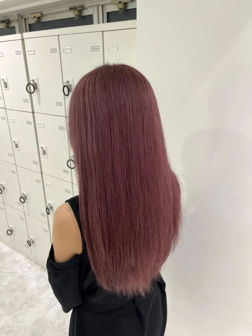 ロング カラー ハイトーンカラー 🦄レイヤーカットのヘアスタイル