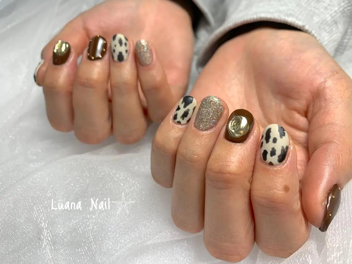 ネイル マットネイル ミラーネイル ハンドネイル BeauJu by Luana Nailのネイルデザイン