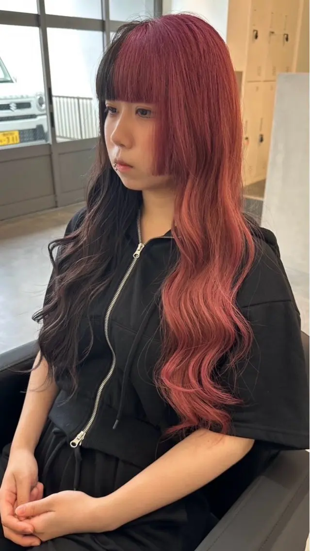 ロング カラー ブリーチ ピンクカラー カット ヘアカラー トリートメント 山本 駿介のヘアスタイル