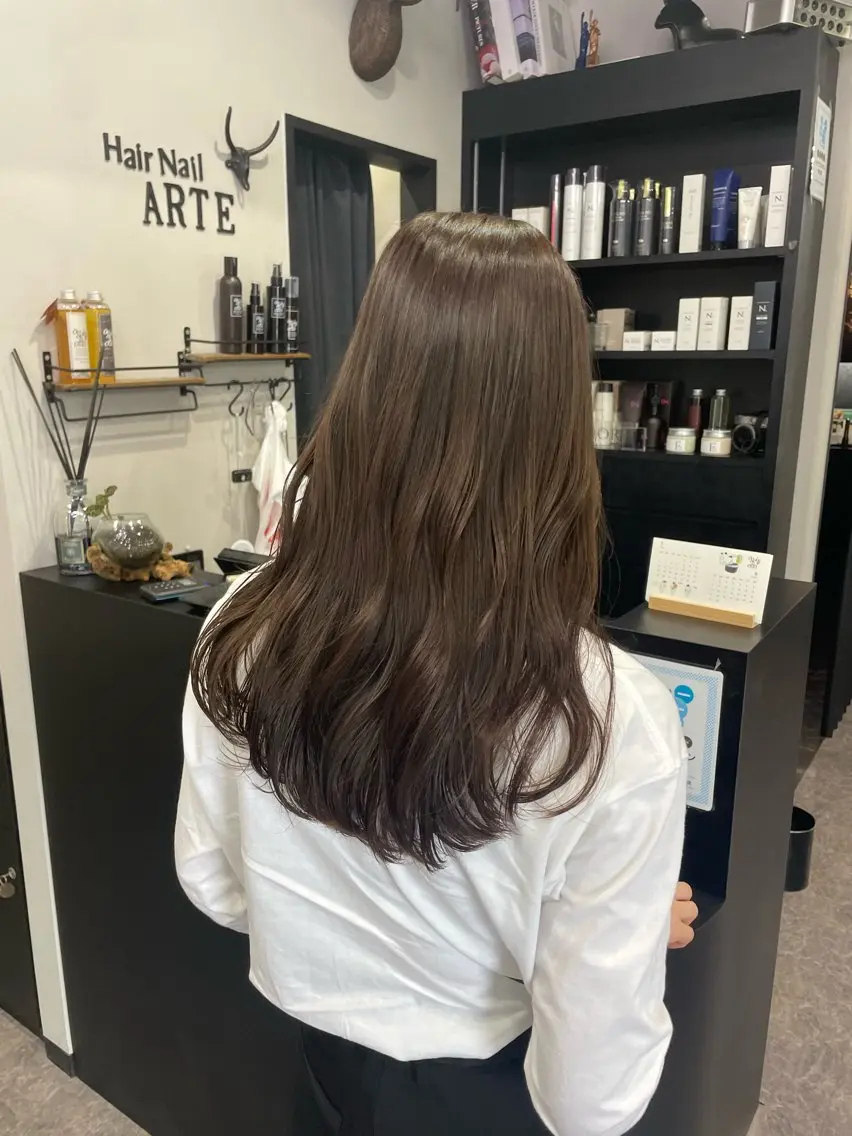 ロング カラー ヘアカラー 友滝 真菜美のヘアスタイル