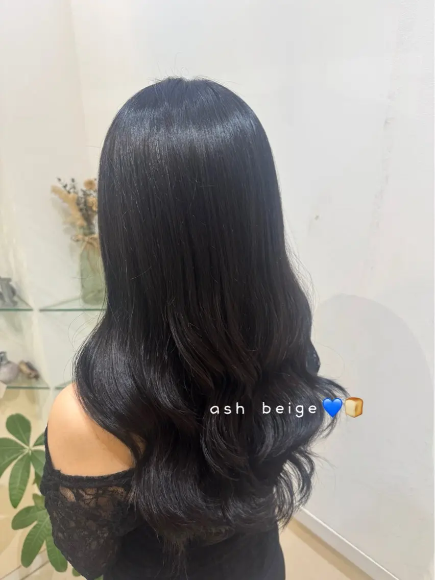 ロング カラー アッシュ ベージュカラー 透明感カラー 透明感カラー🧁🩰 🫧仲松良菜🎀のヘアスタイル