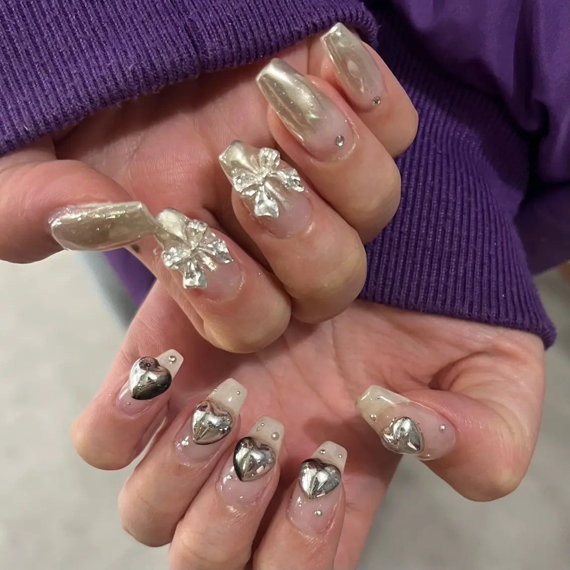 ネイル ハンドネイル 🪐富島彩夏 /海外nail🪐のネイルデザイン