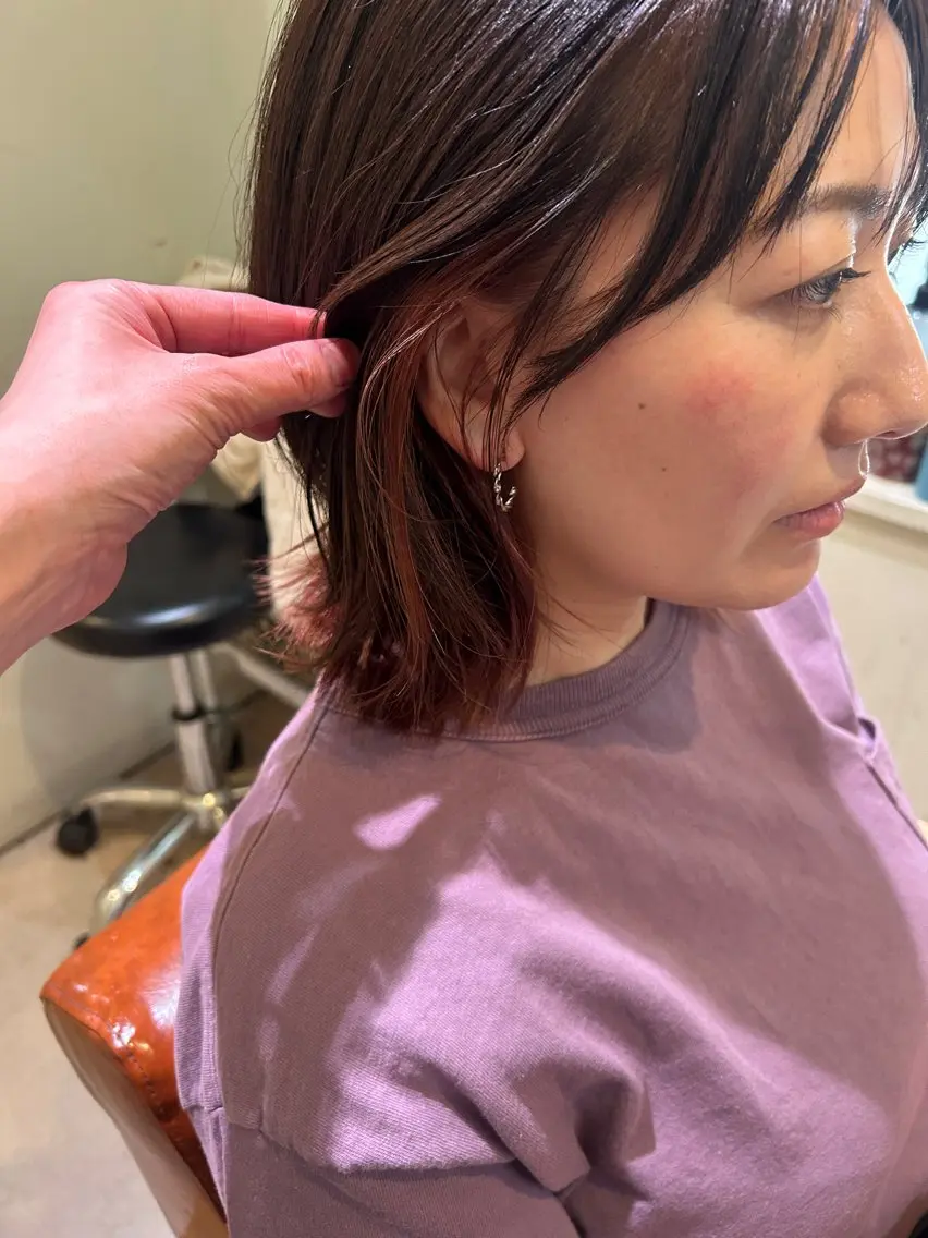 セミロング カラー イヤリングカラー 髪質改善 トリートメント 久木原 ゆりのヘアスタイル