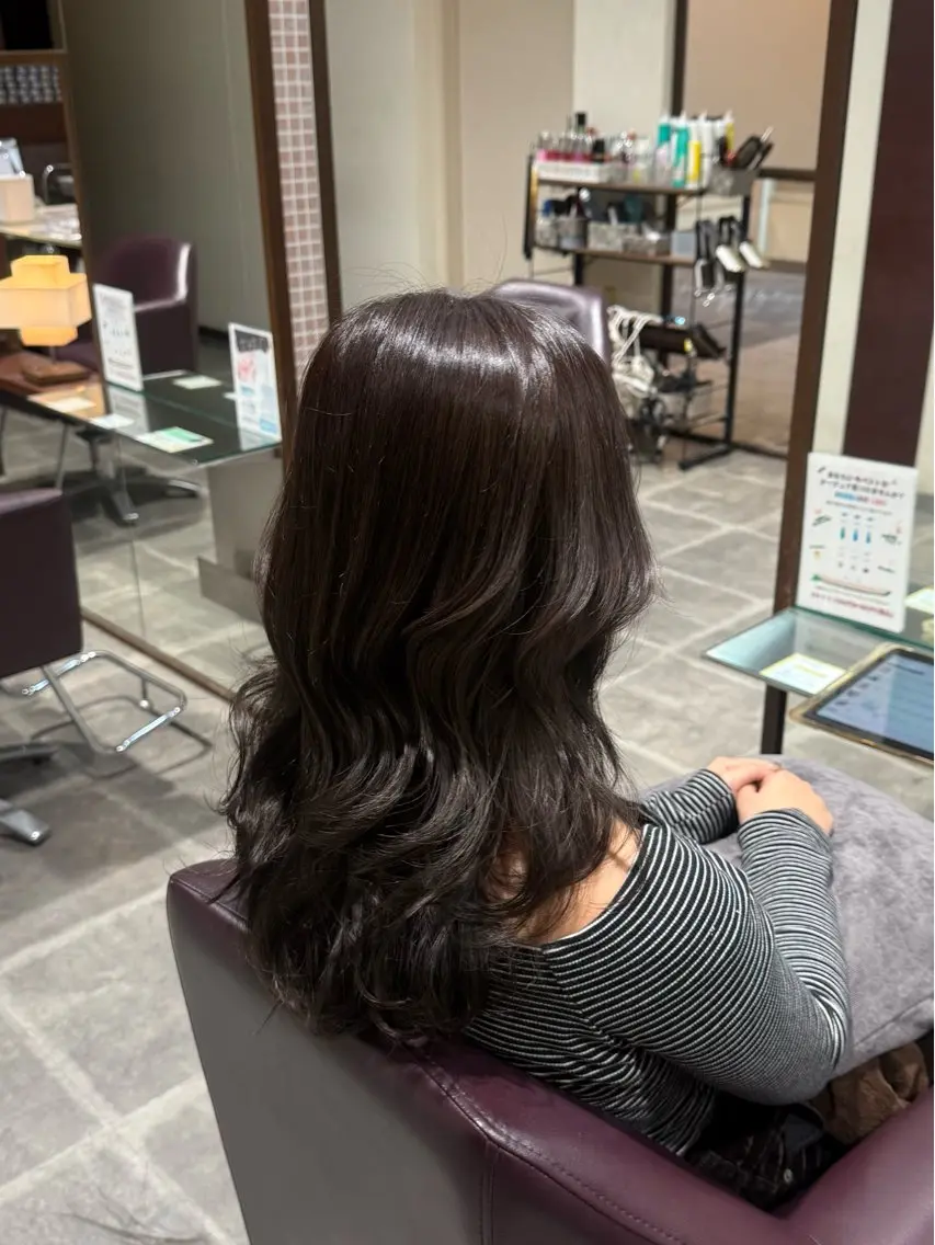 ロング カラー ブラウンカラー ヘアカラー トリートメント LaBless 天王寺RINOのヘアスタイル