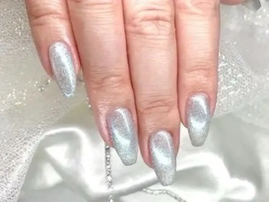 ハンド💅ワンカラー/ラメグラ オフあり🌷(フラッシュorマグネット変更🉑 +550円🫧)の写真