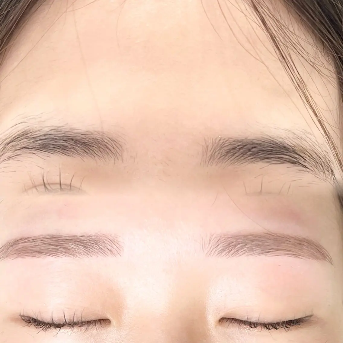 眉毛WAX脱毛(メイク付)の写真