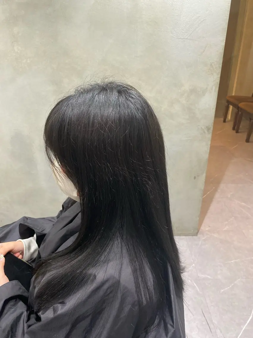 カラー アッシュ アッシュグレー ヘアカラー トリートメント 加藤 天真のヘアスタイル
