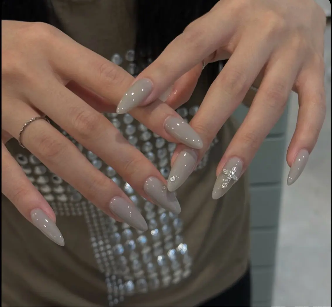 ネイル ハンドネイル NiJi Nailsのネイルデザイン