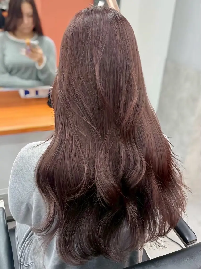 カラー ベージュカラー ブリーチ ブラウンカラー カシス ショコラブラウン カット ヘアカラー 倉辻 香奈子のヘアスタイル
