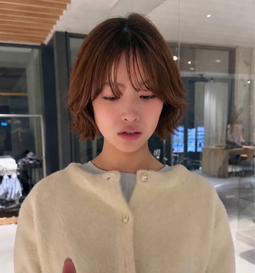 ミディアム 中村 果乃のヘアスタイル