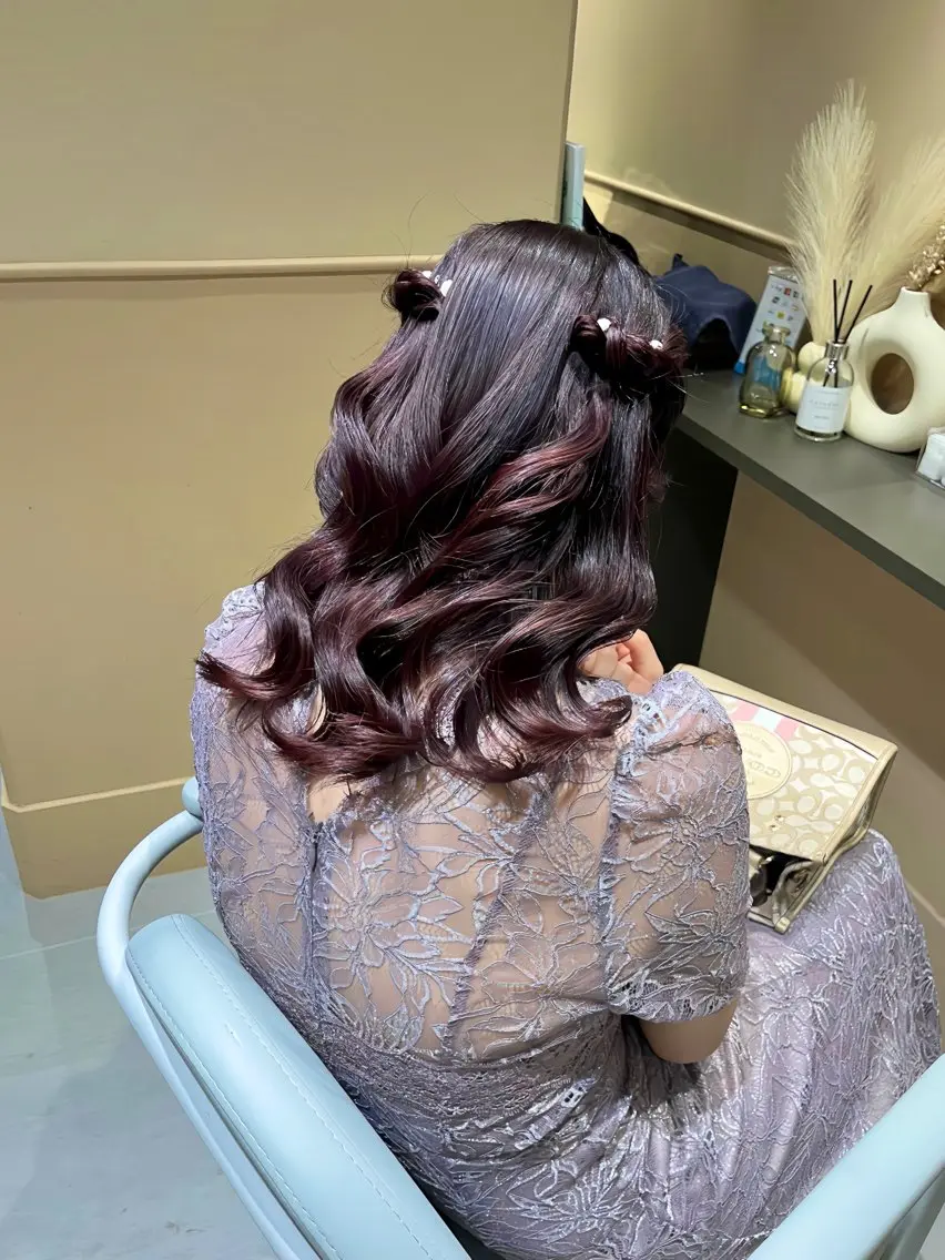 セミロング ヘアアレンジ 🫧tomoka 透明感カラー🫧のヘアスタイル