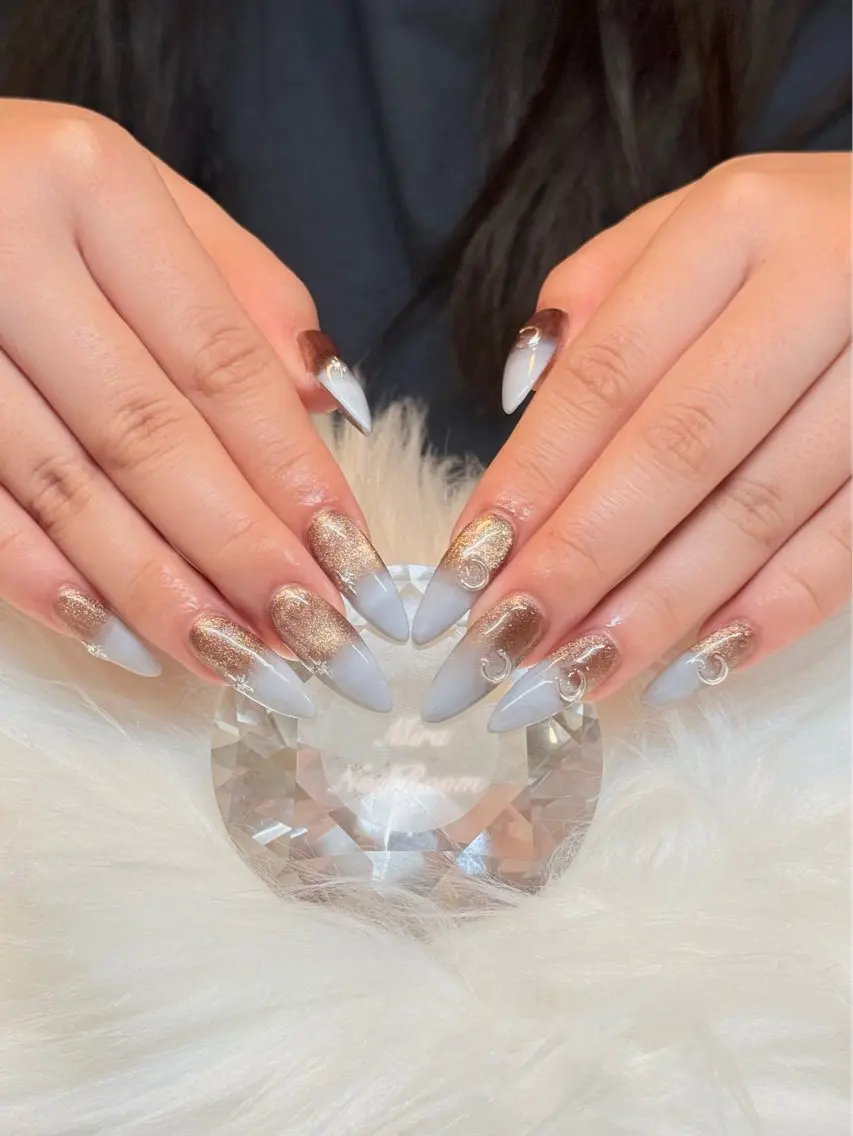 ネイル 長さ出し MIRA NAILROOMのネイルデザイン