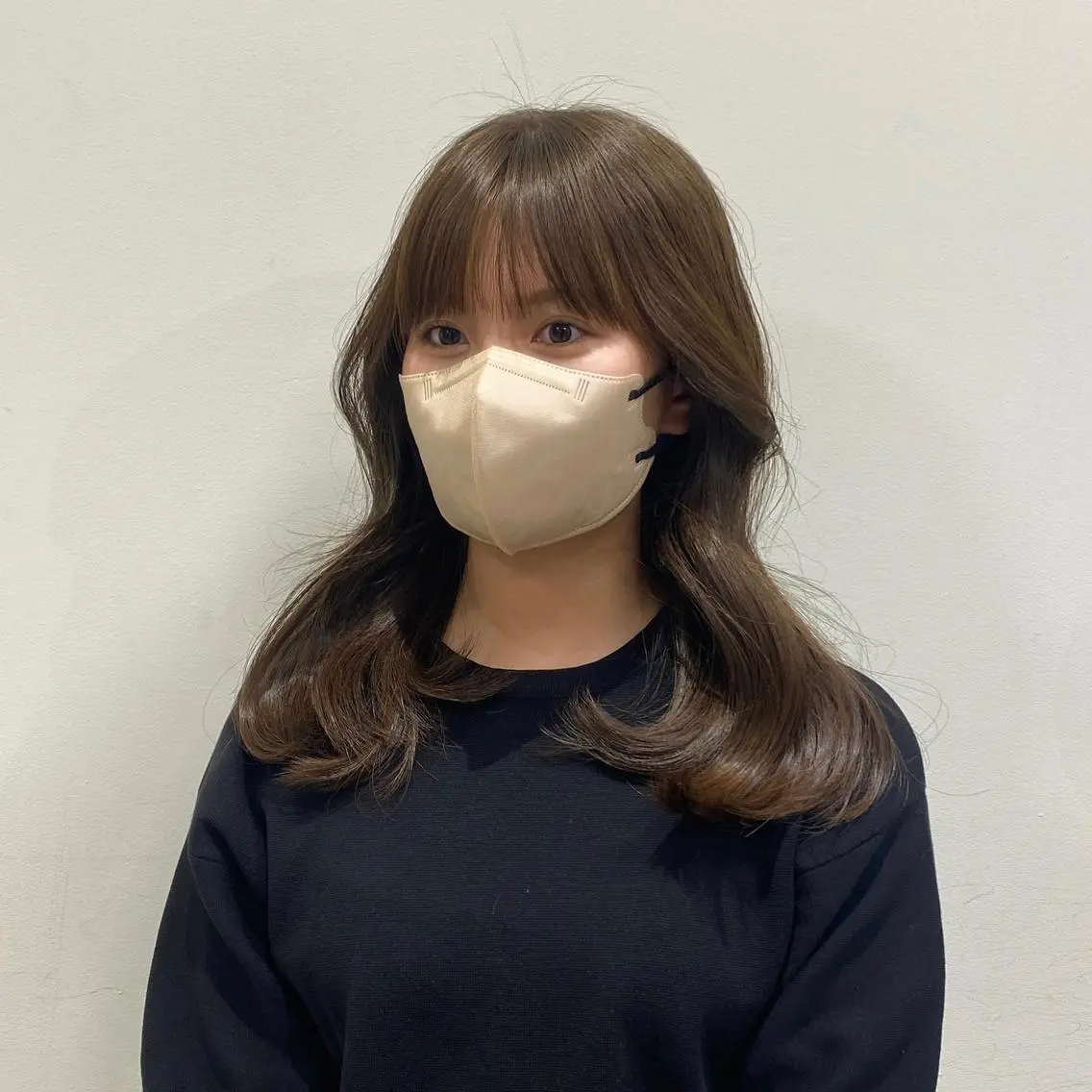 セミロング カラー ブリーチ ブリーチなしカラー 岡山 愛のヘアスタイル