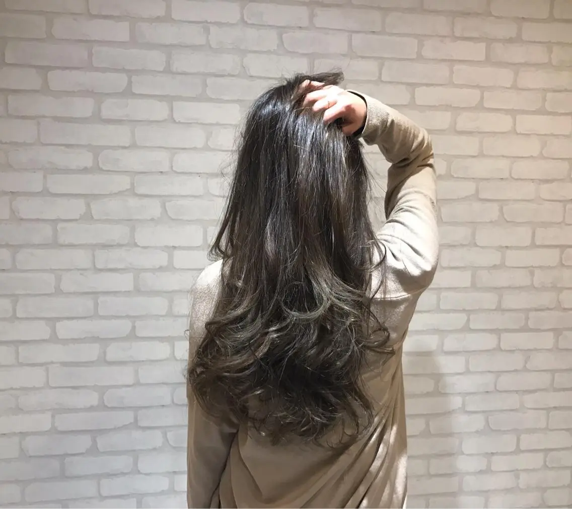 ロング カラー ダブルカラー ハイライトカラー 外国人風カラー ハイライト 舘野 太嘉宏のヘアスタイル