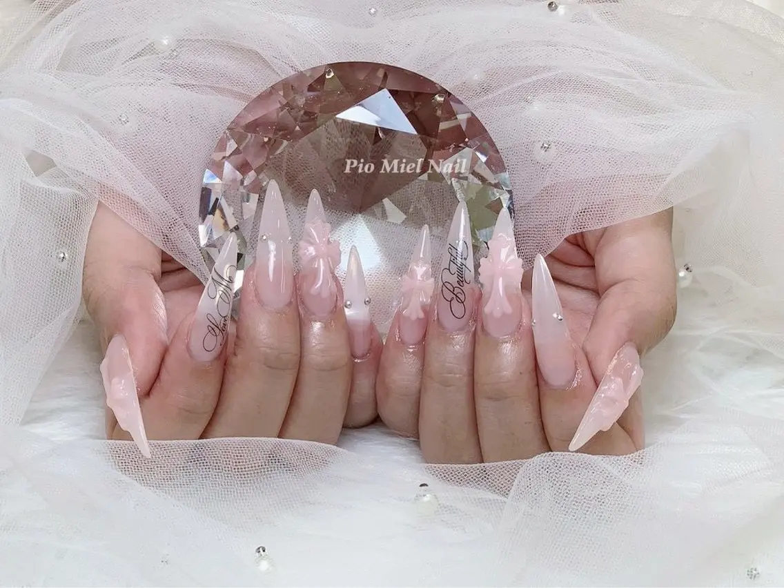 ネイル Pio Mielのネイルデザイン