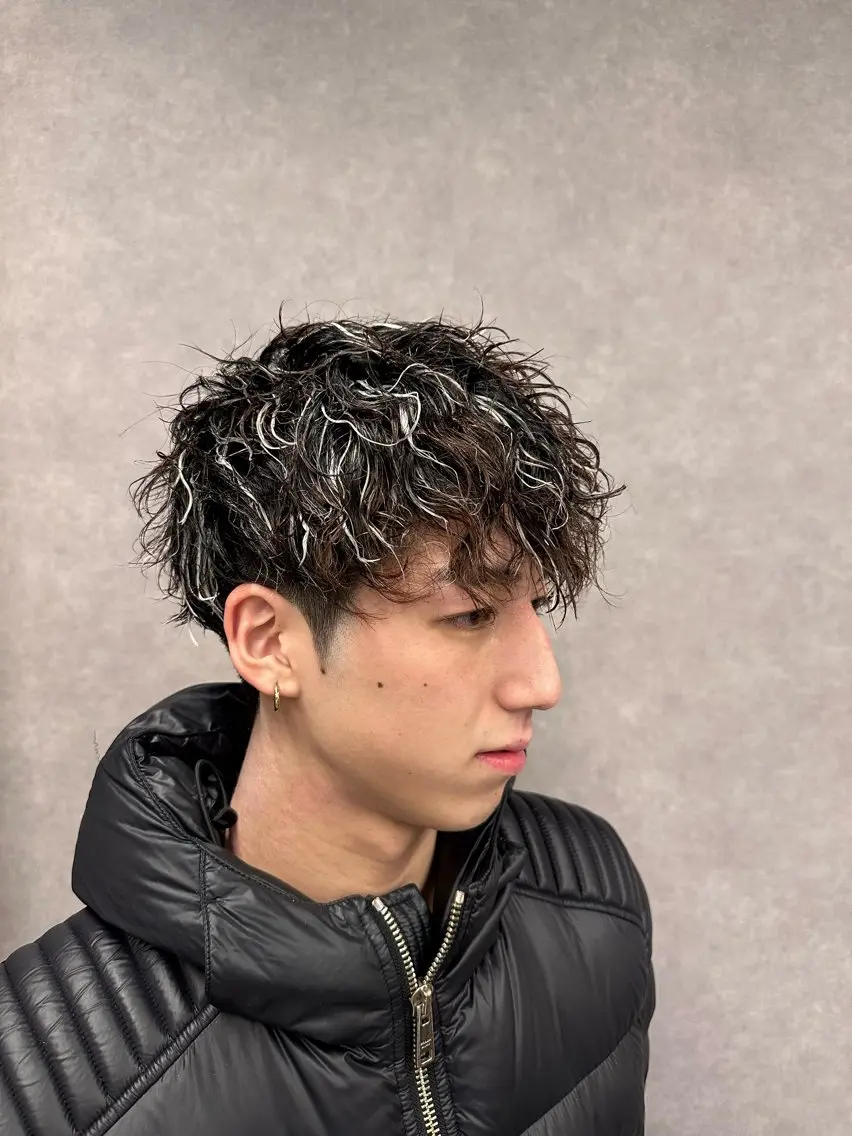カラー パーマ 太田 祐真のヘアスタイル