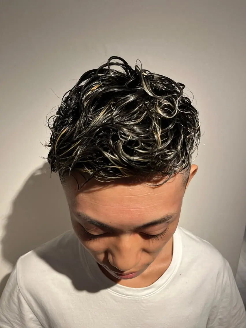 メンズ 李 泰宇のヘアスタイル