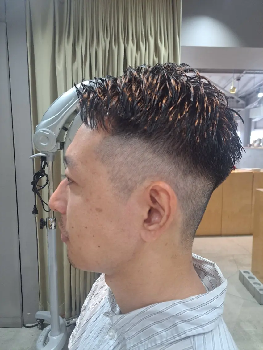 ショート クボ タのヘアスタイル
