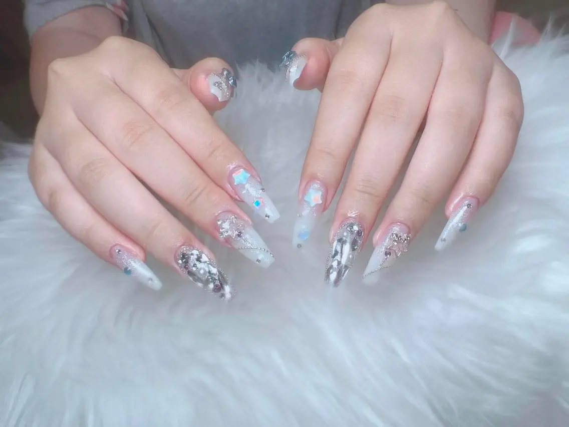 ネイル フレンチネイル 韓国ネイル 水色 マグネットネイル ニュアンスネイル ハンドネイル Hana Rose Nailのネイルデザイン