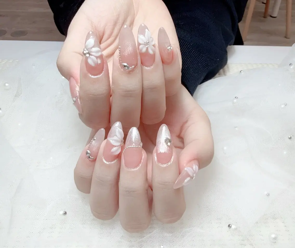 ネイル ハンドネイル T&Knail NiNiのネイルデザイン