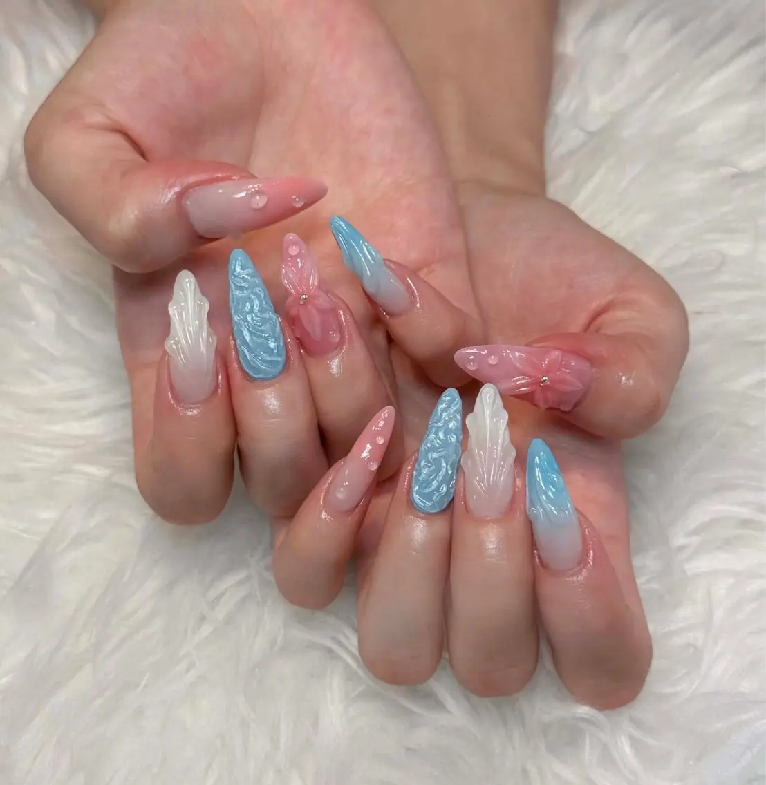 ネイル チークネイル ドット フレンチネイル グラデーション ハート ハンドネイル Julli NailStudioのネイルデザイン