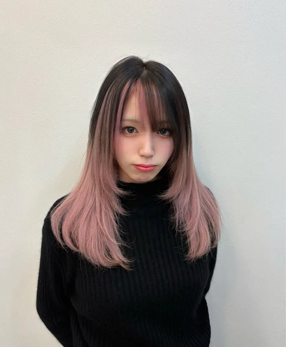 セミロング ))カラー特化(( 渡邉 怜のヘアスタイル